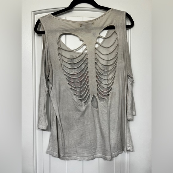 Skull Rose Top by Midnight Hour 3/4 Sleeve - Picture 4 of 4